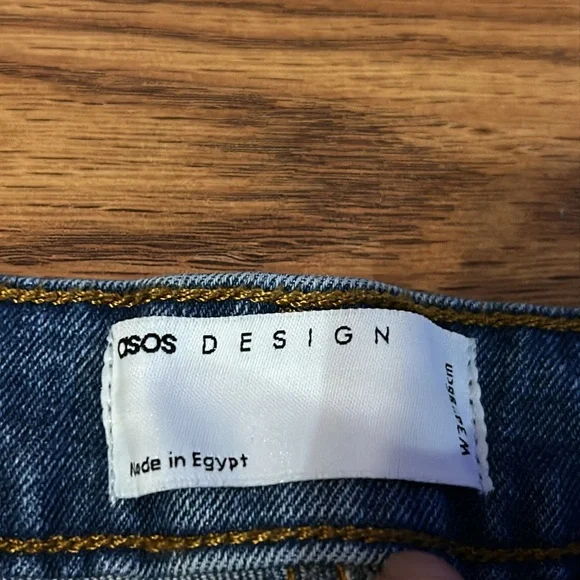 ASOS DESIGN mens skinny mid length denim shorts in mid wash blue size 34 - Picture 3 of 9